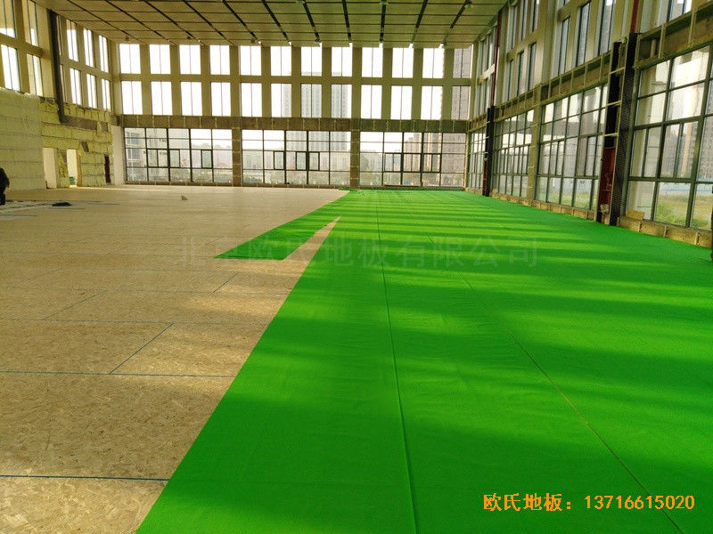 鹽城濱海永寧實驗小學(xué)籃球館運動地板施工案例2