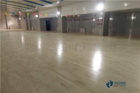 運(yùn)動(dòng)木地板外觀質(zhì)量如何考察