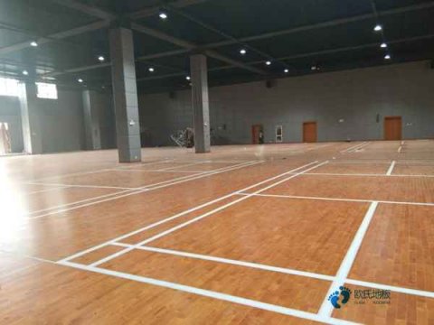 籃球館木地板缺點(diǎn)