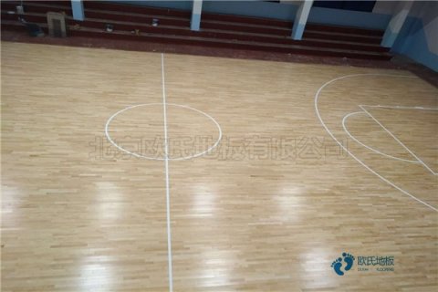 籃球館實(shí)木地板施工