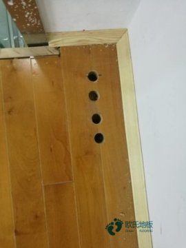 籃球場運(yùn)動木地板安裝
