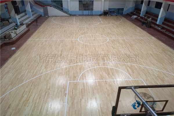 校園運(yùn)動籃球木地板價(jià)目表