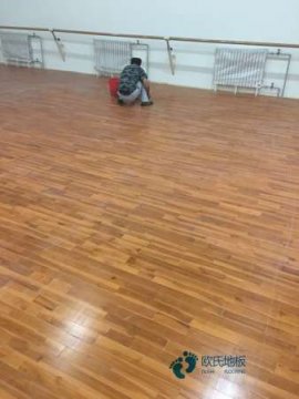 學(xué)?；@球館地板使用說明