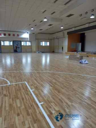 柞木運(yùn)動籃球木地板價(jià)格低