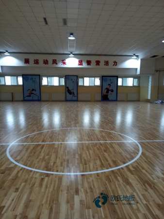 柞木運(yùn)動籃球木地板價(jià)格低