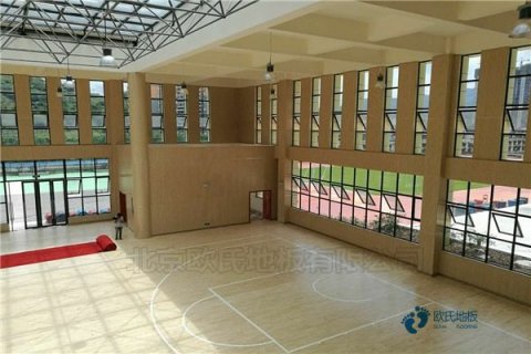 中學(xué)運(yùn)動(dòng)館地板施工步驟