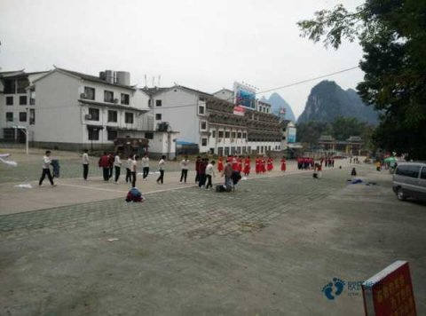 雙龍骨籃球地板清潔保養(yǎng)